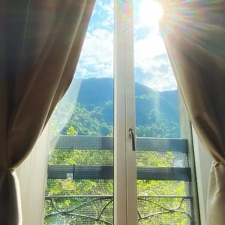 Historic Charm With Whirlpool - Motta Apartment